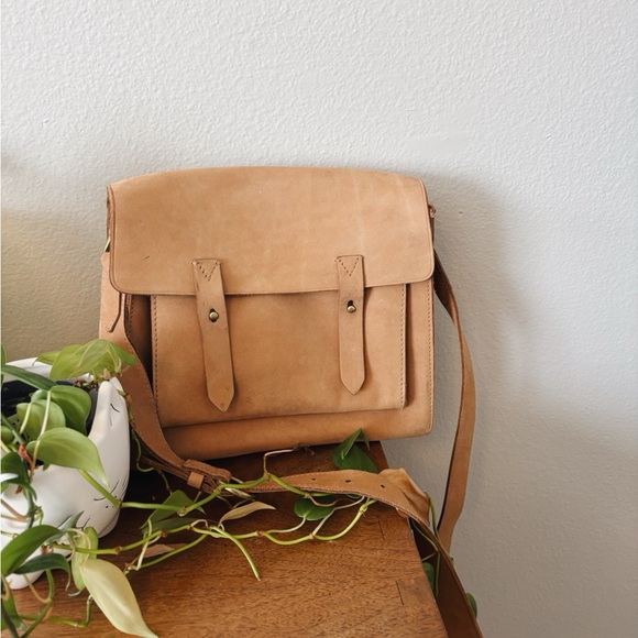 Madewell Handbags - Madewell | RARE Essex vintage brown leather satchel crossbody bag